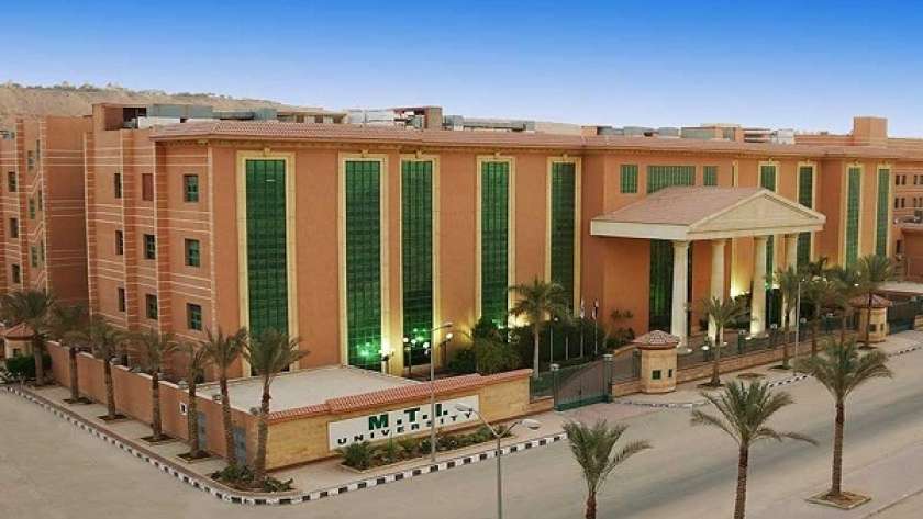 10 أسئلة شائعة حول أسعار الكليات في السعودية لعام 2025
